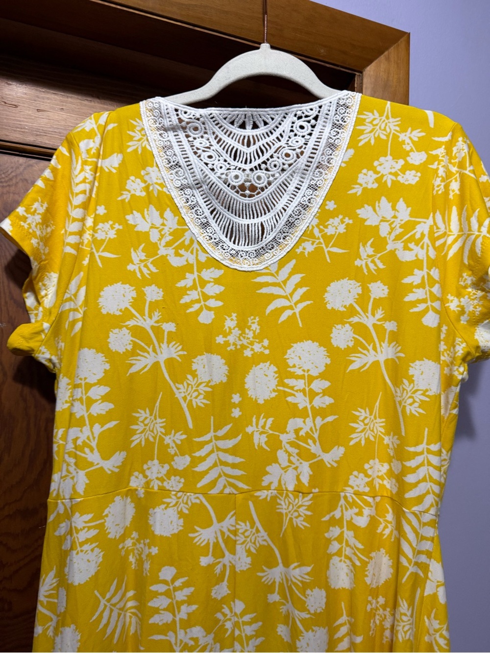 Bobbie Brooks Yellow Floral Lace-Back Midi Dress - Picture 7 of 8